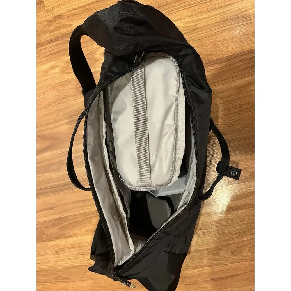 Pacsafe Camsafe V18 Anti-Theft Camera Sling Bag eXomesh Black Crossbody Backpack
